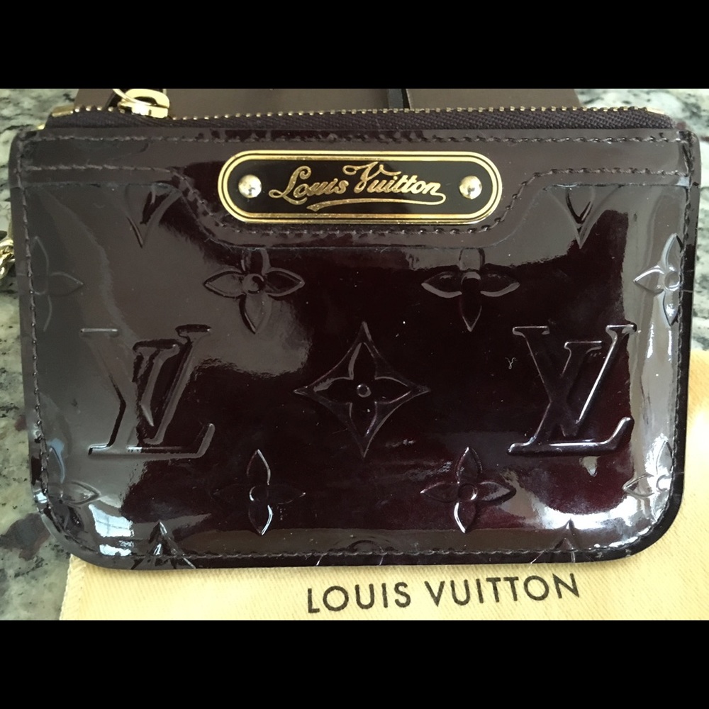 Louis Vuitton cles Amarante
